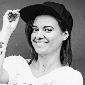 Дарія Осіік